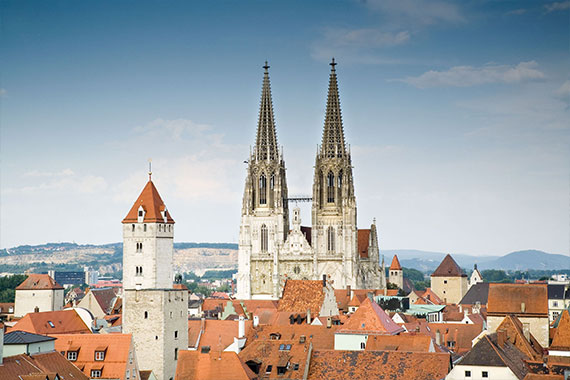 Altstadt von Regensburg beim deutschen Donau-Radweg