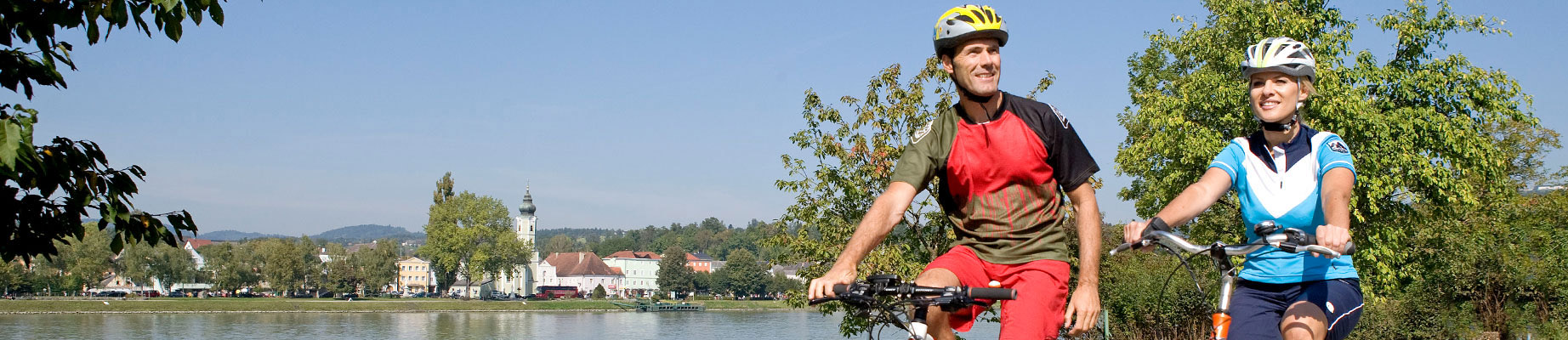 Radfahrer an der Donau
