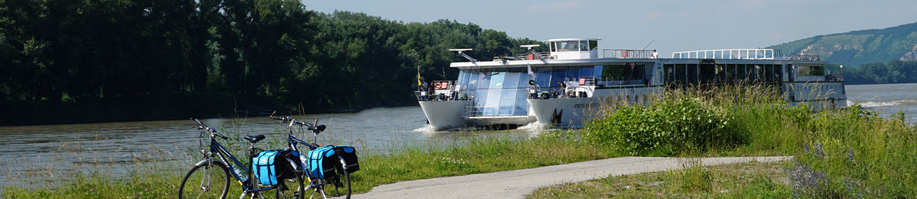 MS Primadonna auf der Donau